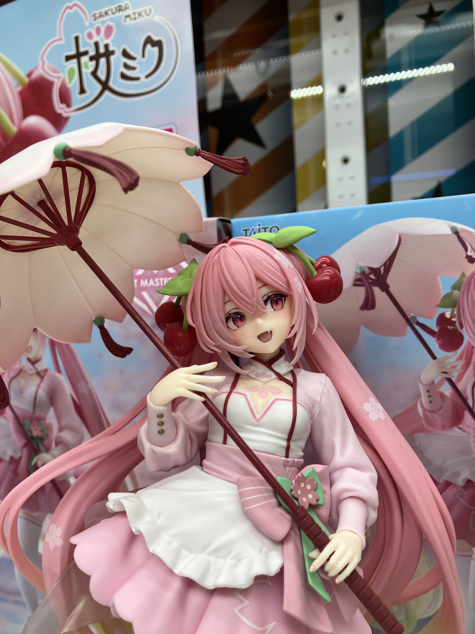 MÔ HÌNH Hatsune Miku - Vocaloid - AMP+ - Sakura, Sakura Dress Ver. (Taito) FIGURE CHÍNH HÃNG 6 HCN5yNbbEAAP9pw