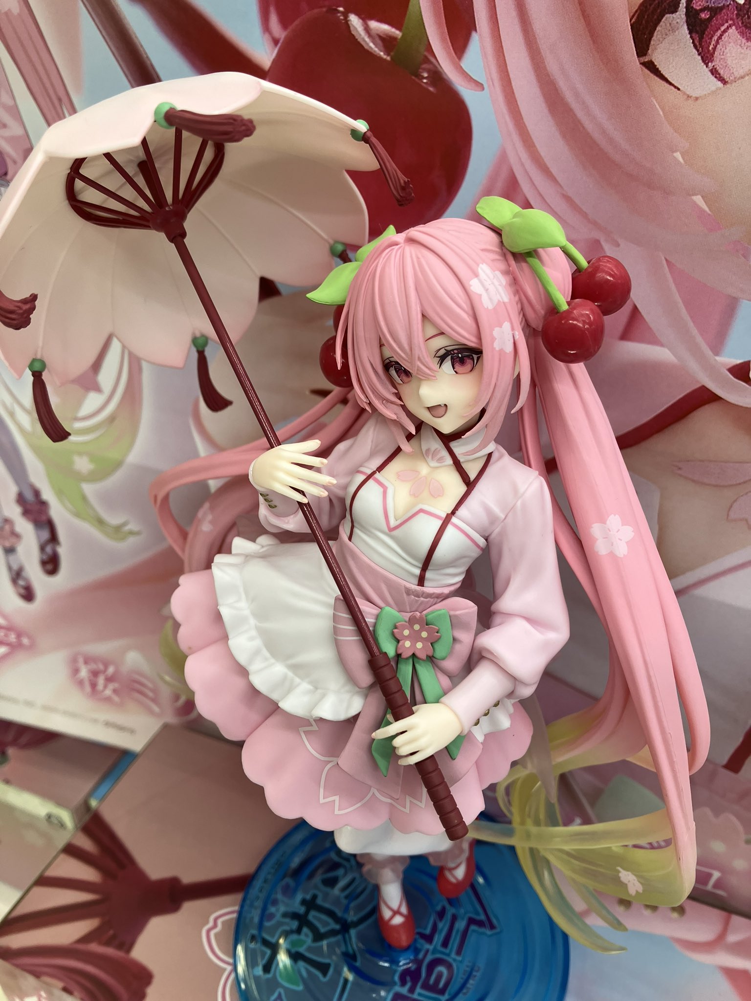 MÔ HÌNH Hatsune Miku - Vocaloid - AMP+ - Sakura, Sakura Dress Ver. (Taito) FIGURE CHÍNH HÃNG 3 HCNdwlub0AAm Fp
