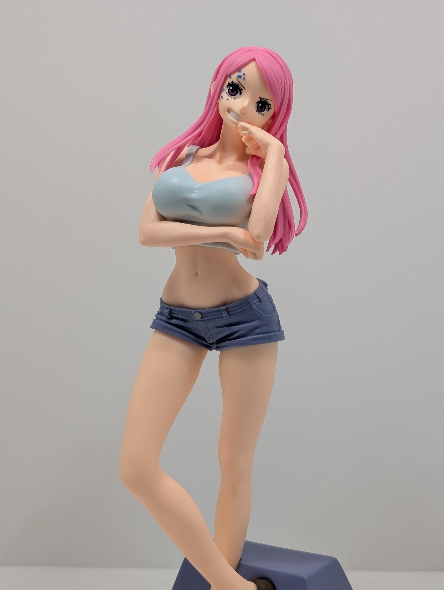 MÔ HÌNH Jewelry Bonney - One Piece - Glitter & Glamours - II (Bandai Spirits) FIGURE CHÍNH HÃNG 1 HDoLiyXbEAE Ihe