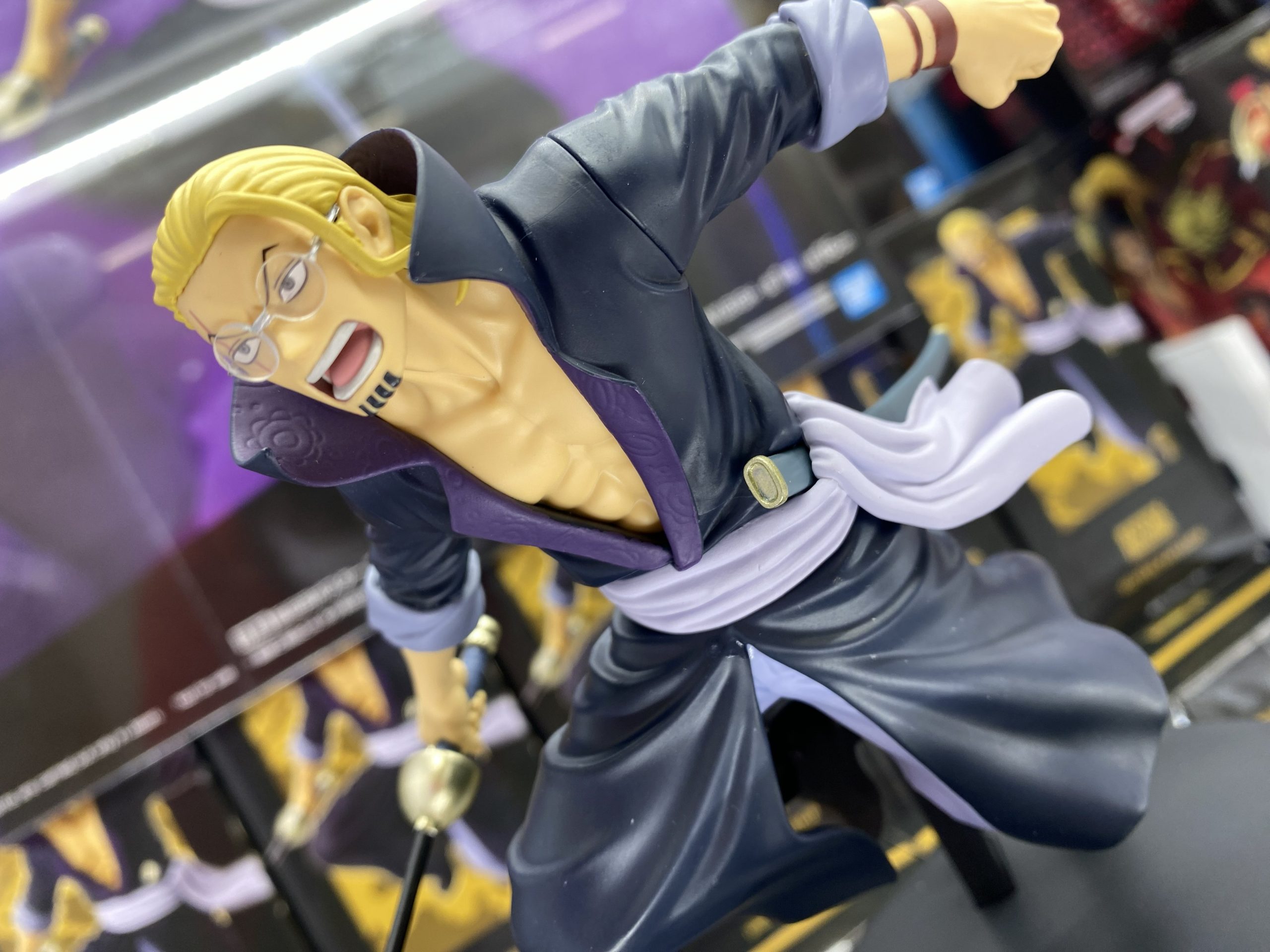 MÔ HÌNH Silvers Rayleigh - One Piece - Battle Record Collection (Bandai Spirits) FIGURE CHÍNH HÃNG 5 HDrV6dZbEAAvRpJ