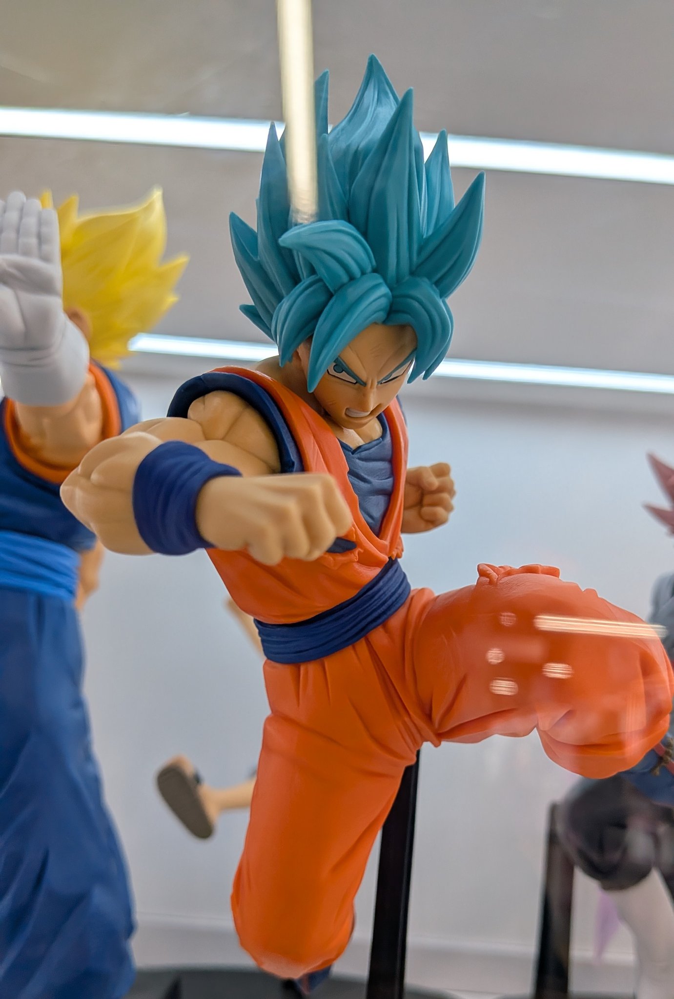 MÔ HÌNH Son Goku SSGSS - Dragon Ball Super - Match Makers (Bandai Spirits) FIGURE CHÍNH HÃNG 3 HFxoXtRa8AAofsD