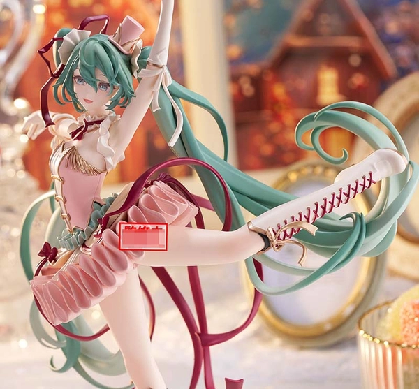 MÔ HÌNH Hatsune Miku - Piapro Characters - Banpresto Evolve - Classical Tuning - The Nutcracker (Bandai Spirits) FIGURE CHÍNH HÃNG 2 Hejj6tpbaaahqwa 1774635003729