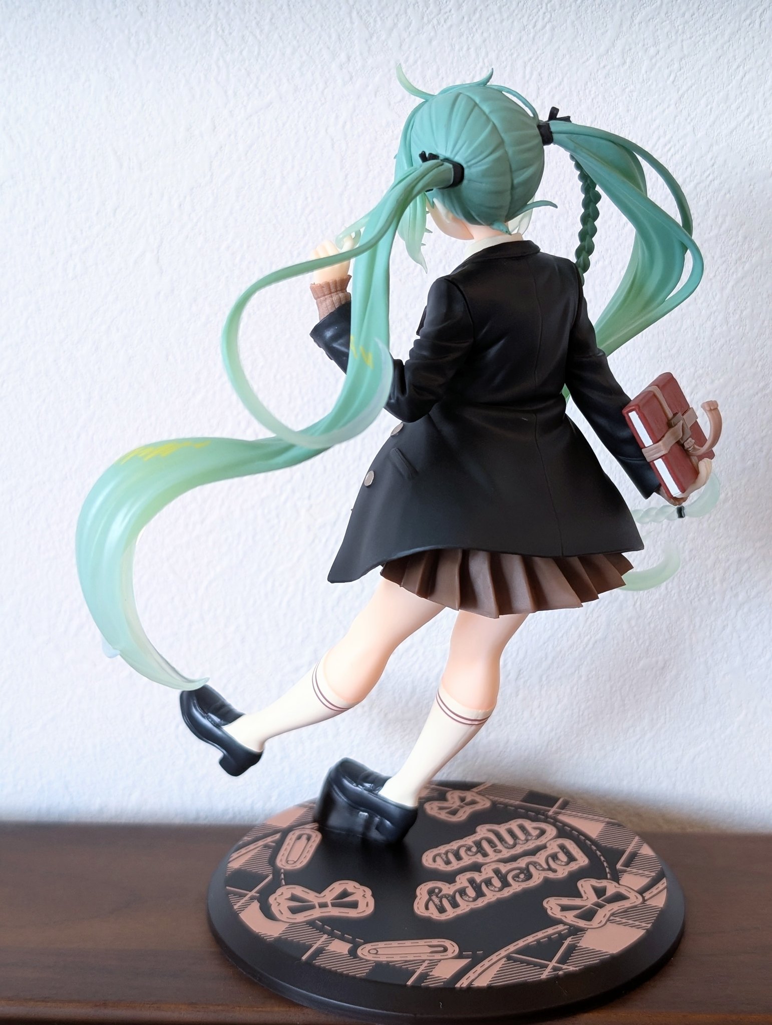 MÔ HÌNH Hatsune Miku - Vocaloid - Hatsune Miku Fashion Series - Preppy (Taito) FIGURE CHÍNH HÃNG 5 GwR8NnuXgAAwnYH