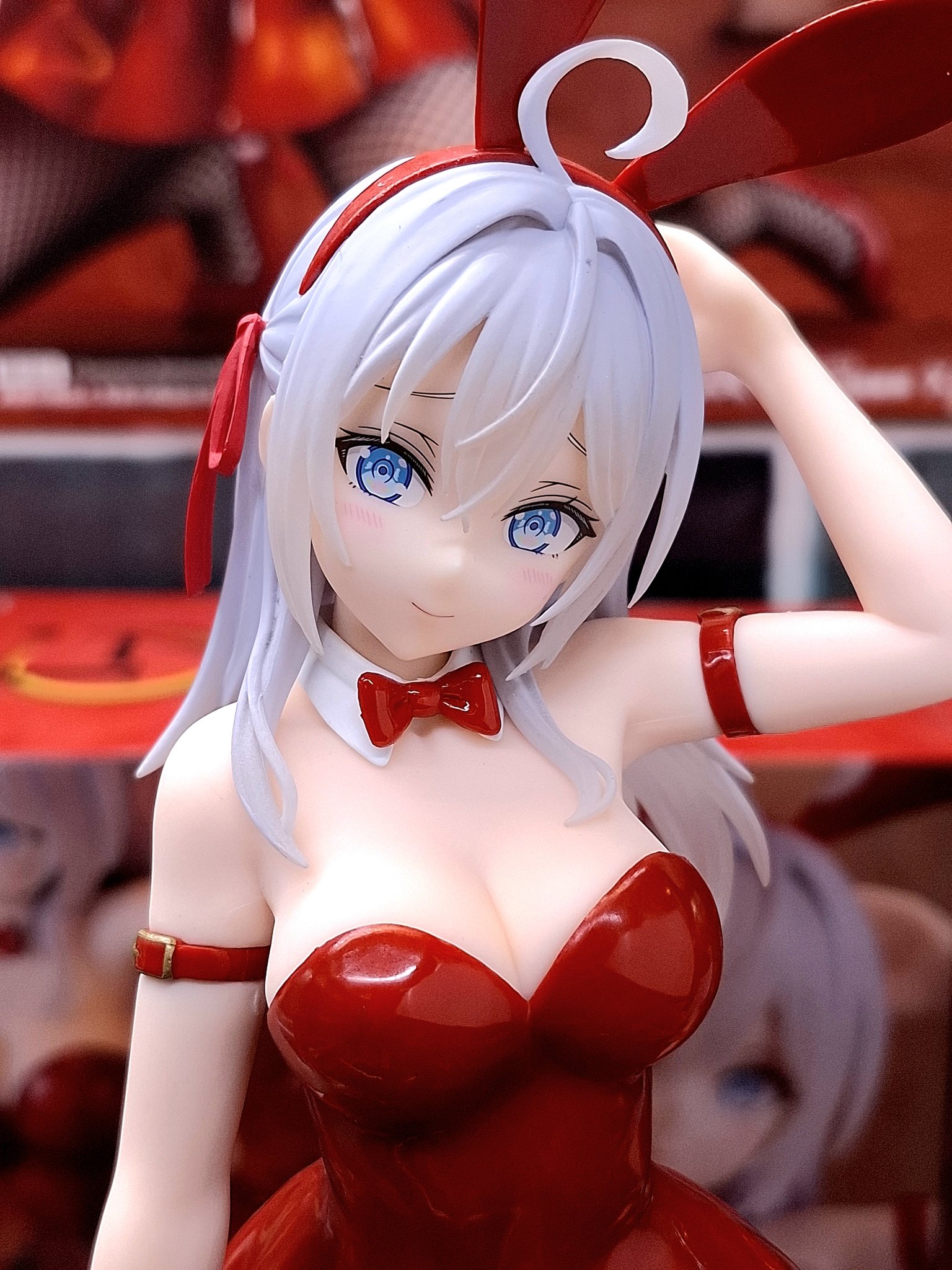 MÔ HÌNH Alisa Mikhailovna Kujou - Tokidoki Bosotto Russia-go de Dereru Tonari no Alya-san - One-Seventh Carat - 1/7 - Bunny Red Ver. (System Service) FIGURE CHÍNH HÃNG 2 HLLTr4mbgAArTJR