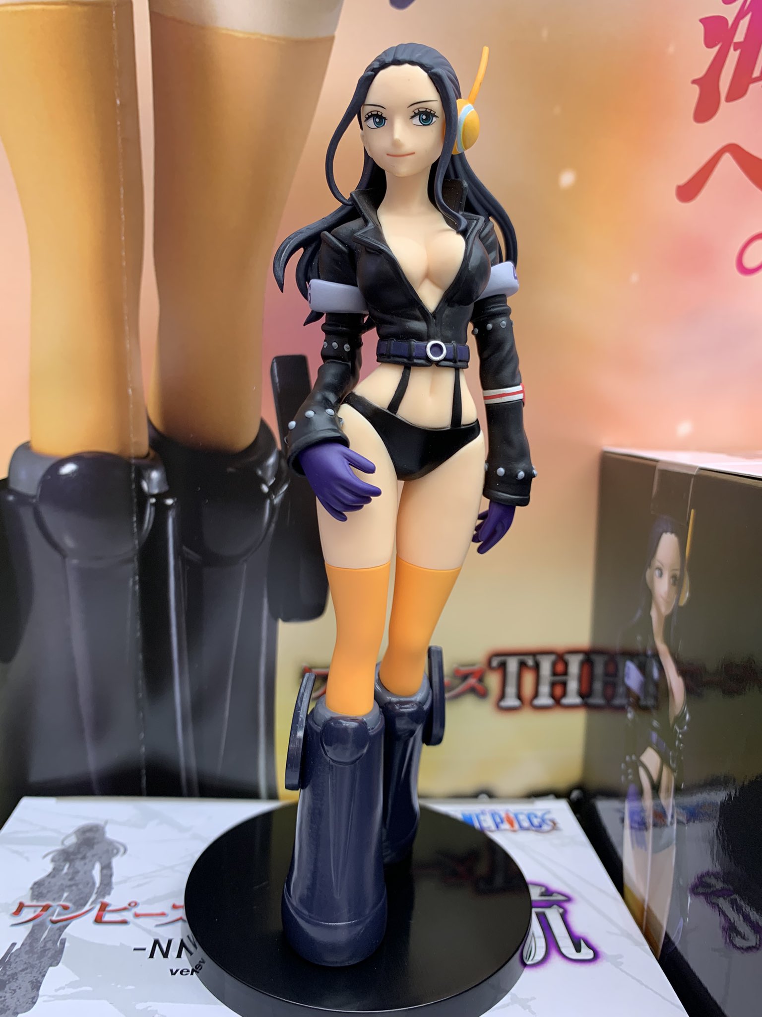 MÔ HÌNH Nico Robin - One Piece - One Piece the Shukko - Ver. Egghead (Bandai Spirits) FIGURE CHÍNH HÃNG 3 G1rMMQObwAAswJf